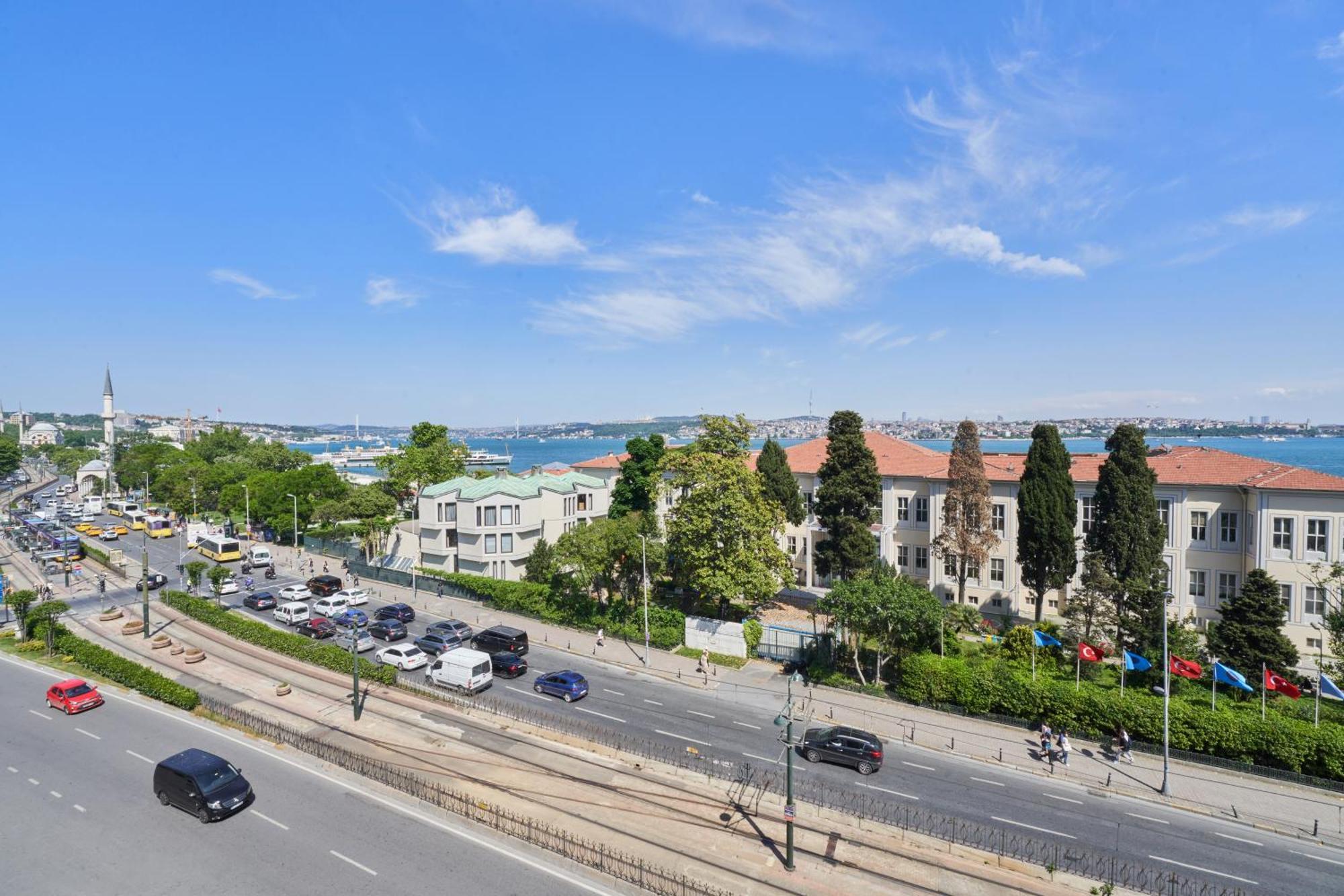 Metropolitan Hotels Bosphorus - Special Category Estambul Exterior foto